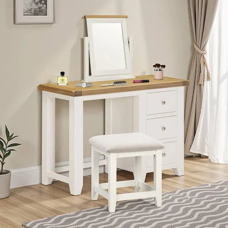 Windsor Bedroom Set