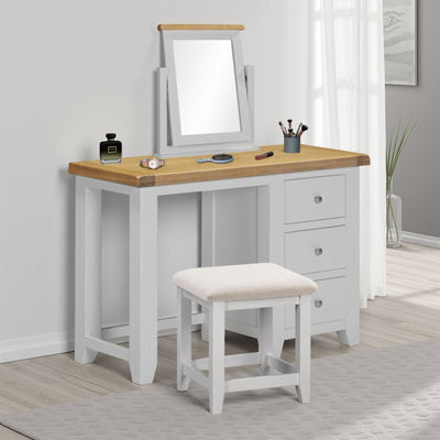 Windsor Bedroom Set